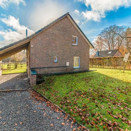 Picture Perfect Holiday Home In Sourbrodt With Garden Bbq Exterior foto